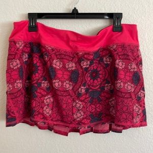 Lululemon red/pink skirt size 12
